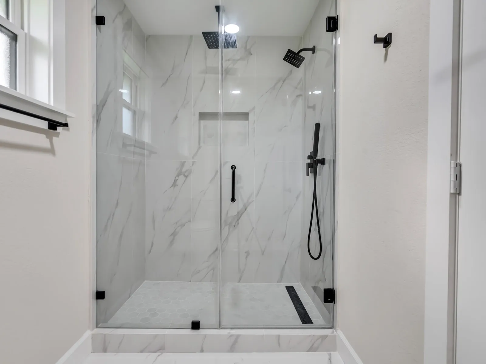 Whole home renovation of a single storey ranch in Grogan’s Mill, The Woodlands, TX